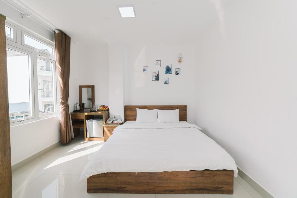 Mặt Trời Vàng Hotel